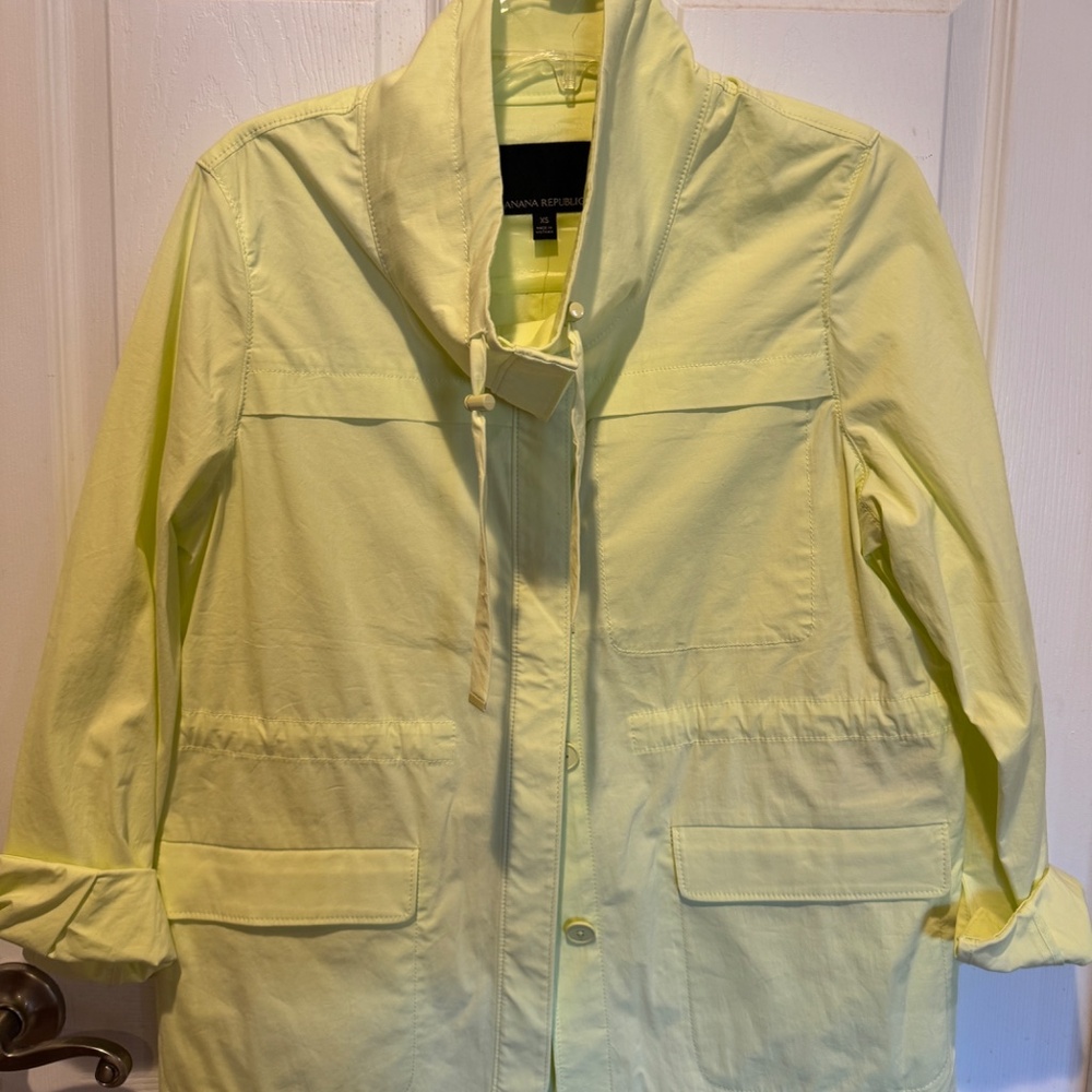 Water-Resistant Jacket - Picture 3 of 4